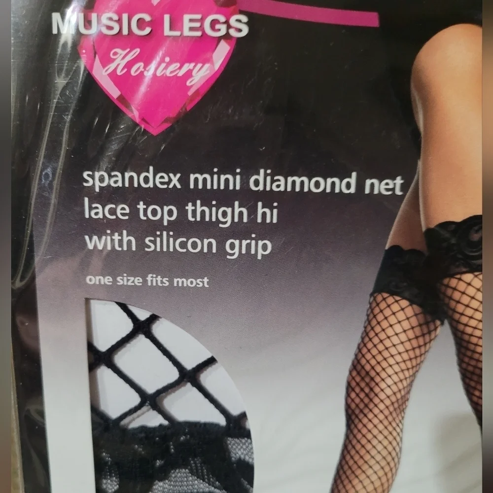 Music Legs - Thigh High Lace and Diamond Pattern Hose‎